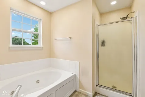 642 Crossfield Drive Indianapolis IN 46239