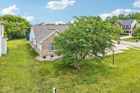 642 Crossfield Drive Indianapolis IN 46239