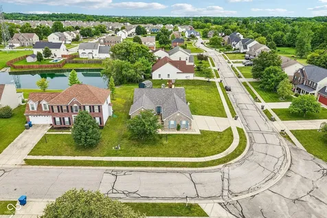 642 Crossfield Drive Indianapolis IN 46239