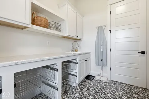 11477 Shoal Park Noblesville IN 46060