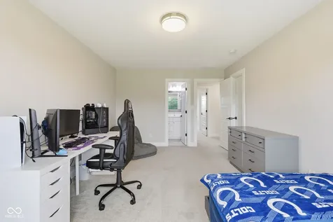 11477 Shoal Park Noblesville IN 46060