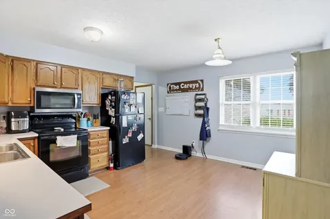 4025 Maple Manor Drive Indianapolis IN 46237