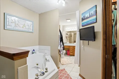 4025 Maple Manor Drive Indianapolis IN 46237