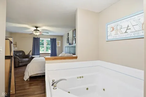 4025 Maple Manor Drive Indianapolis IN 46237