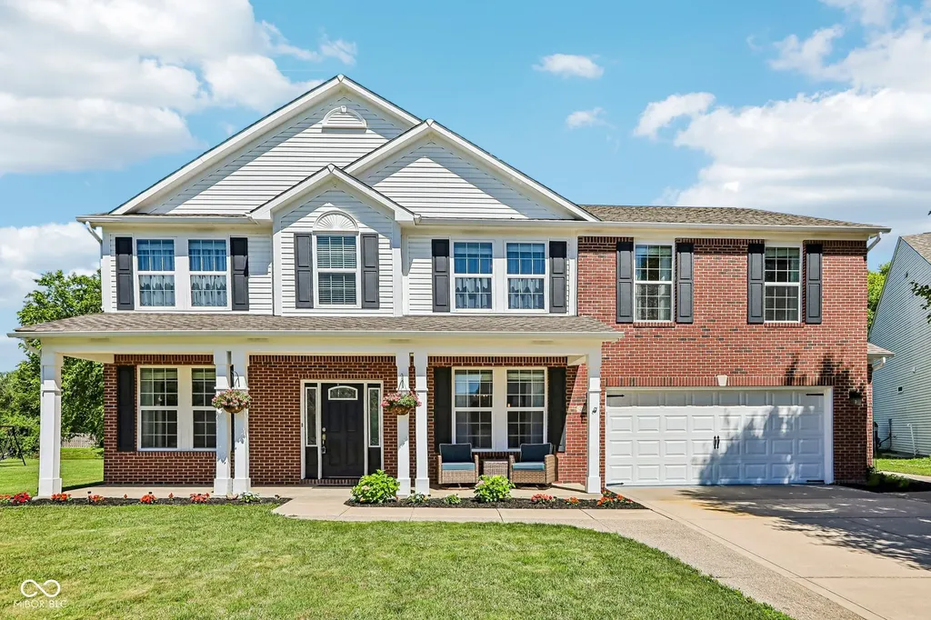 2059 Riverstone Court Avon IN 46123