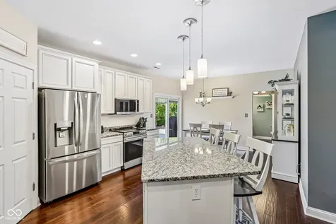 2059 Riverstone Court Avon IN 46123