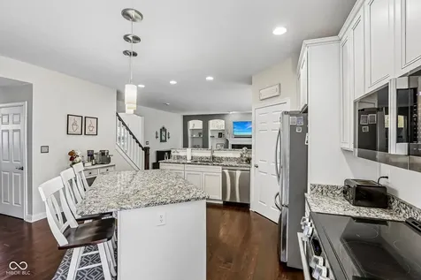 2059 Riverstone Court Avon IN 46123
