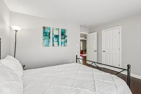 2059 Riverstone Court Avon IN 46123