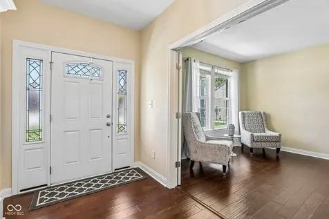 2059 Riverstone Court Avon IN 46123