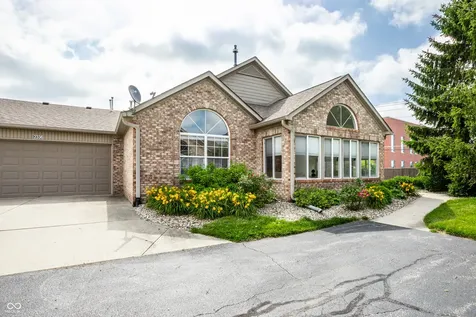 2336 Steeple Chase Shelbyville IN 46176