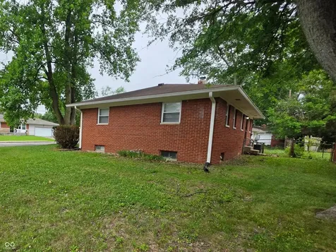 5820 E 40th Street Indianapolis IN 46226