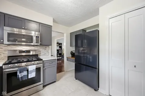 3706 E Carol Lane Mooresville IN 46158