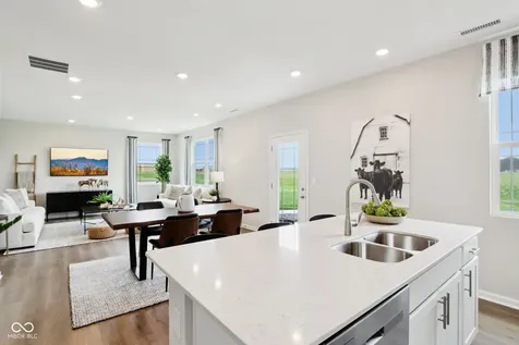 6712 Elden Drive Indianapolis IN 46221