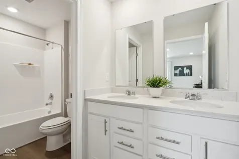 6712 Elden Drive Indianapolis IN 46221