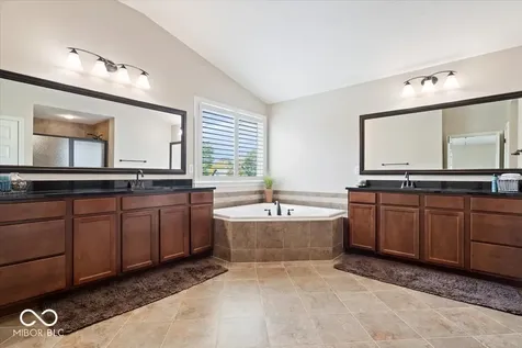 10461 Creektree Lane Fishers IN 46038