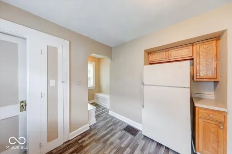 902 N Bosart Avenue Indianapolis IN 46201