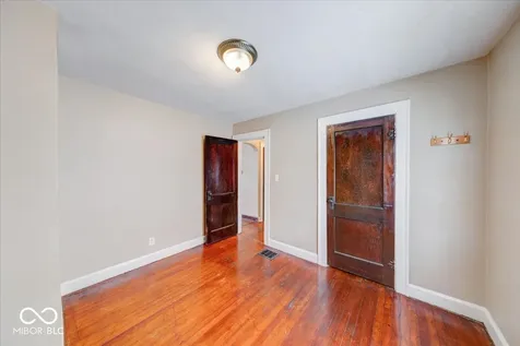 902 N Bosart Avenue Indianapolis IN 46201