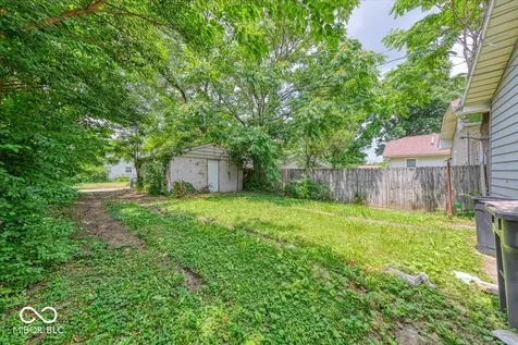 902 N Bosart Avenue Indianapolis IN 46201