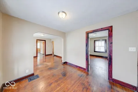 902 N Bosart Avenue Indianapolis IN 46201