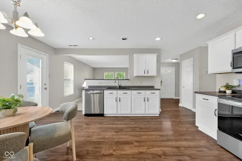 14284 Banister Drive Noblesville IN 46060