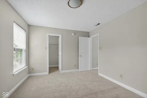 14284 Banister Drive Noblesville IN 46060