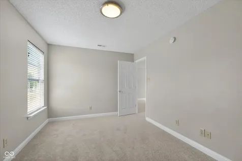 14284 Banister Drive Noblesville IN 46060