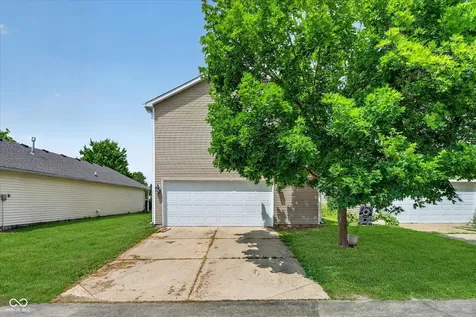 14284 Banister Drive Noblesville IN 46060