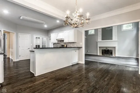 7821 Timber Run Court Indianapolis IN 46256