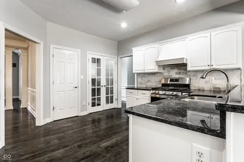 7821 Timber Run Court Indianapolis IN 46256