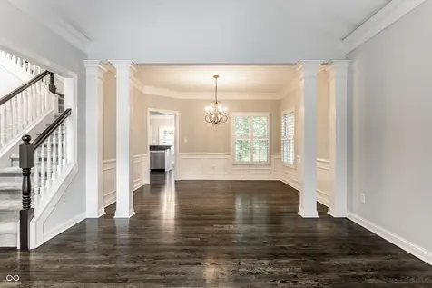 7821 Timber Run Court Indianapolis IN 46256