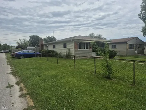 185 N 9th Avenue N Beech Grove IN 46107