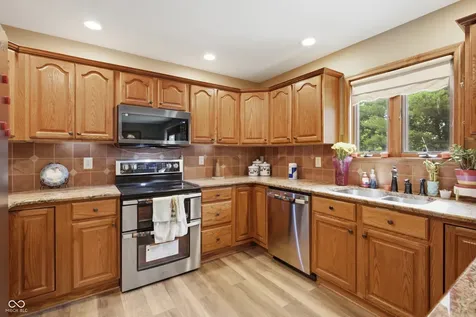 4015 Highland Park Drive Greenwood IN 46143