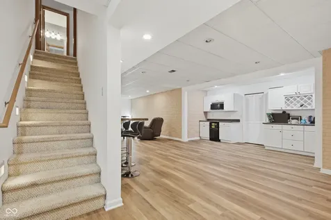 4015 Highland Park Drive Greenwood IN 46143