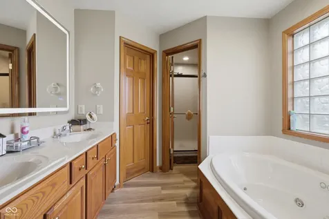 4015 Highland Park Drive Greenwood IN 46143