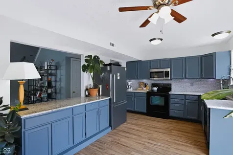 6105 Lakeside Manor Avenue Indianapolis IN 46254