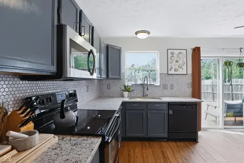 6105 Lakeside Manor Avenue Indianapolis IN 46254