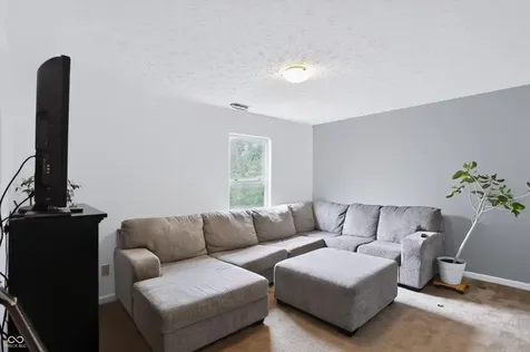 6105 Lakeside Manor Avenue Indianapolis IN 46254