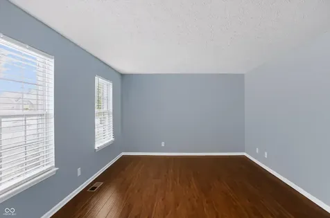 8720 New Heritage Drive Indianapolis IN 46239