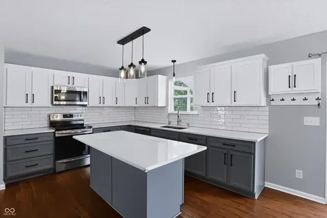 8720 New Heritage Drive Indianapolis IN 46239