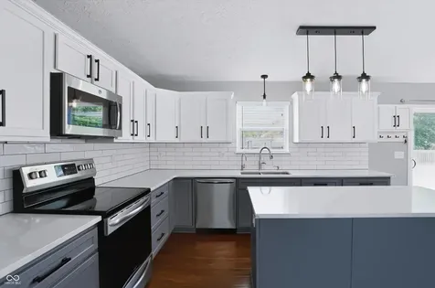 8720 New Heritage Drive Indianapolis IN 46239