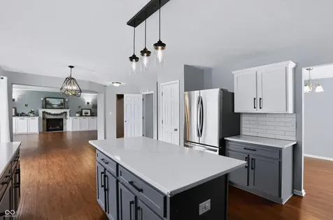8720 New Heritage Drive Indianapolis IN 46239