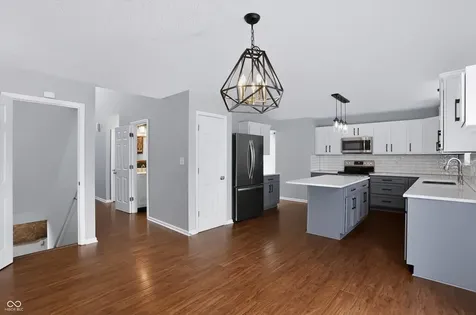 8720 New Heritage Drive Indianapolis IN 46239