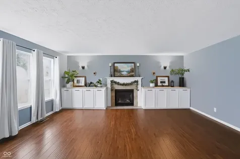 8720 New Heritage Drive Indianapolis IN 46239