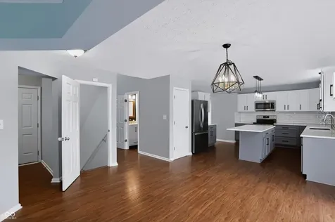 8720 New Heritage Drive Indianapolis IN 46239