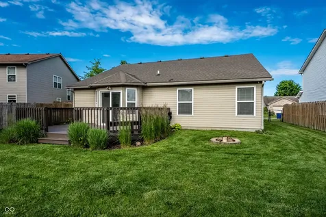 7061 N Lyndhurst Crossing Mccordsville IN 46055