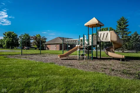 7061 N Lyndhurst Crossing Mccordsville IN 46055