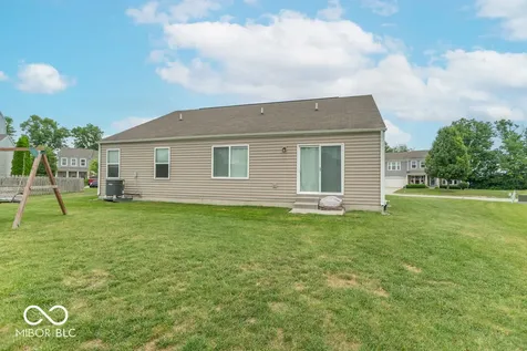 2448 Sandi Drive Avon IN 46123