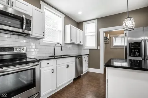 812 E 40th Street Indianapolis IN 46205