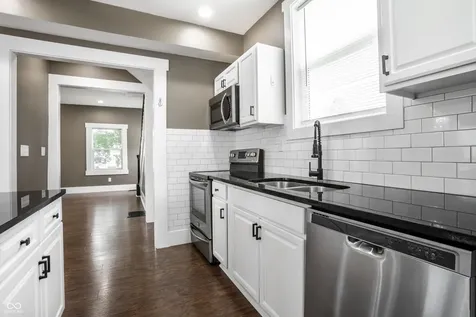 812 E 40th Street Indianapolis IN 46205