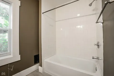 812 E 40th Street Indianapolis IN 46205